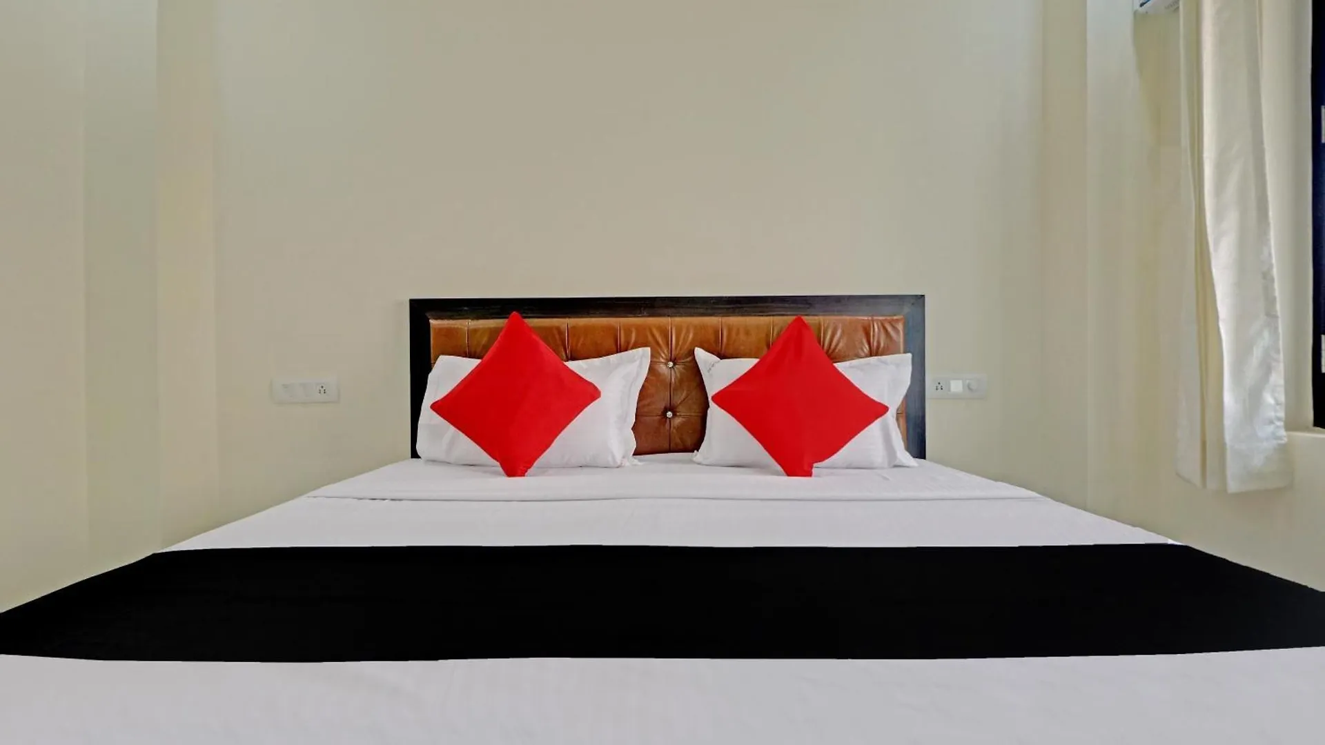 Capital O Welcome Inn Stay Near Appu Ghar Gurgaon India